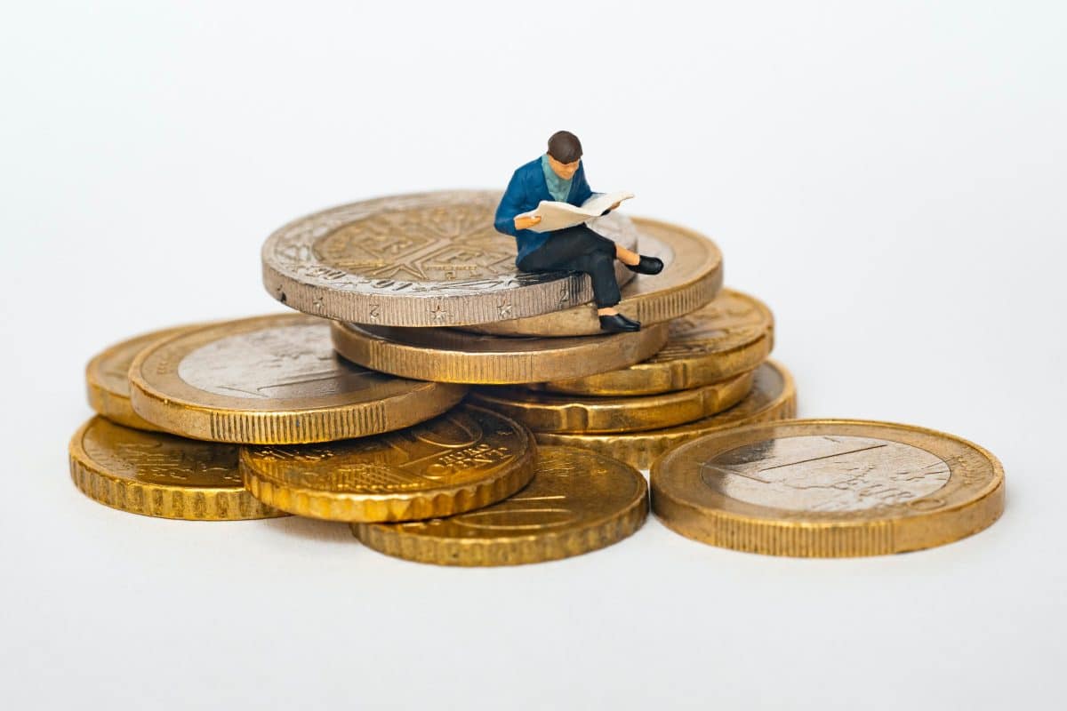 From Coins to Bars: How to Invest in Gold